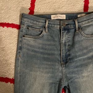 Aritzia Lola High Rise Skinny - Light Wash